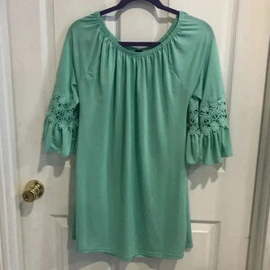 Winn Winn women’s top